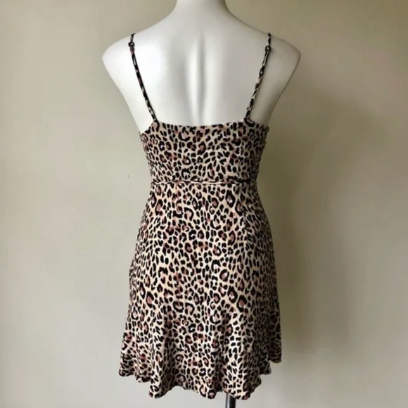 NWOT Bershka Printed Flowy Mini Dress Wrap Leopard Ruffle Size S - Picture 6 of 16